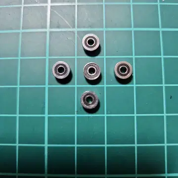 타미야 미니 사륜구동 구형 620 4개 (중앙은 현행 620)