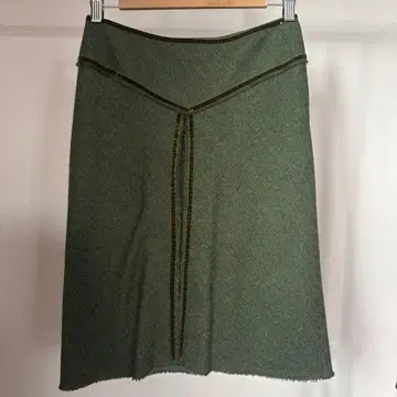 언타이틀 울 스커트 무릎 기장 아래