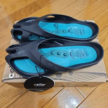 cilu Stepping Stones 샌들 블랙