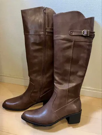 브라운 가죽 롱 부츠 중간 힐