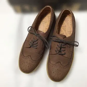 미사용 MANEBU 윙 칩 브라운 스웨이드 신발