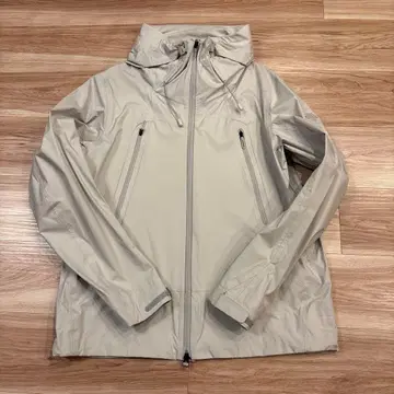 라이트 그레이 나일론 자켓