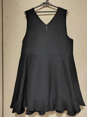 프랑슈리페 블랙 프릴 오버롤 스커트