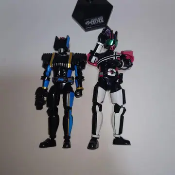 가면라이더 디엔드 & 디케이드 피규어 세트