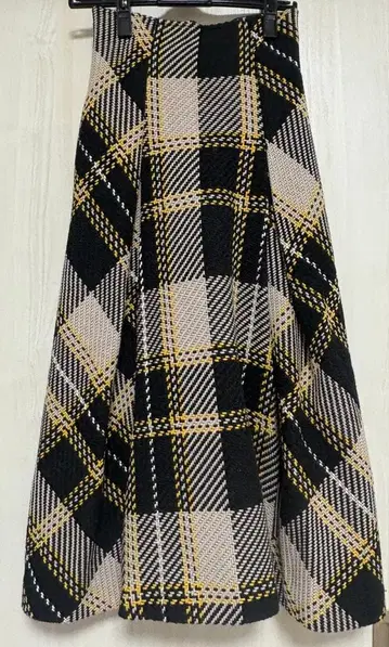 SNIDEL 로빙 체크 플레어 스커트