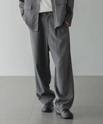 LOWRYS FARM 트윌 와이드 슬랙스 그레이 M