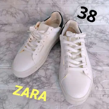 [미사용 새상품!!] ZARA 화이트/그린 통굽 스니커즈 38