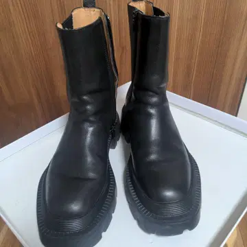 아틀리에버그 사이드 고어 부츠 블랙 가죽