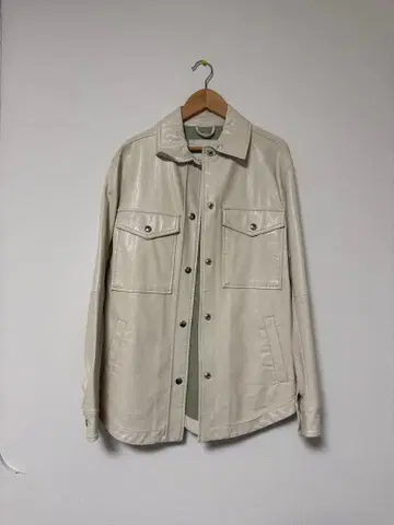 bershka 가죽 자켓