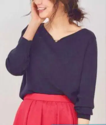 Rouge vif la cle FONCE 골드바 포함 니트