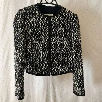 MISS ASHIDA 블랙 앤 화이트 트위드 노카라 자켓 S 사이즈