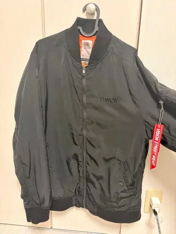 VISION STREET WEAR 블랙 MA-1 자켓 L 사이즈