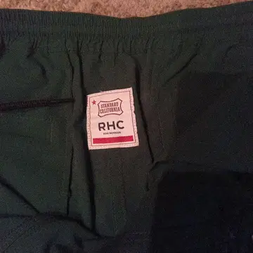 스탠다드 캘리포니아 x RHC 그린 스트레이트 레그 팬츠