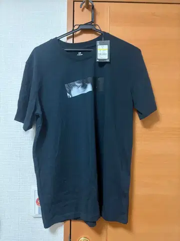 언더아머 제시 콜라보 T셔츠 M 사이즈