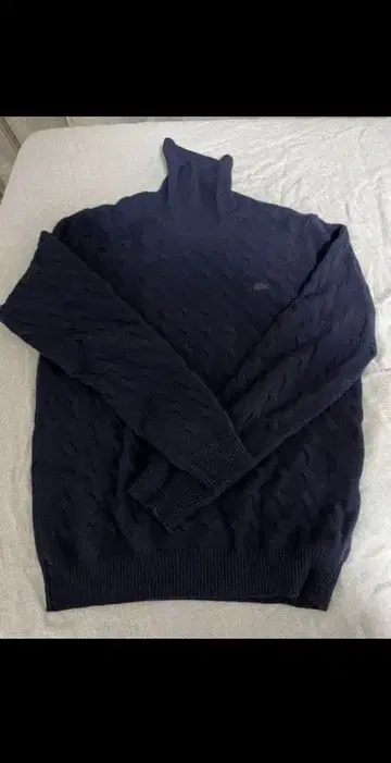 네이비 케이블 니트 스웨터 M 사이즈