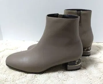 [ 새상품 ] tehen 발수 숏부츠 색상/오크 24.5cm 마드라스