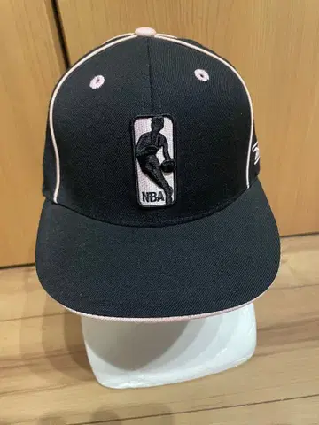 리복 NBA 로고 캡