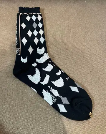 미나 페르호넨 ANTIPAST anone-anone 크루 삭스