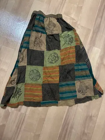 패치워크 꽃무늬 롱 스커트