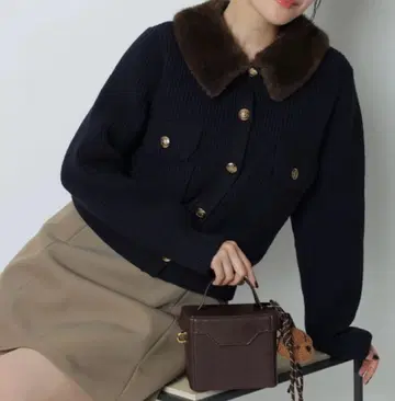 [ 시착만 한 상품 ] 카라 퍼 니트 블루종