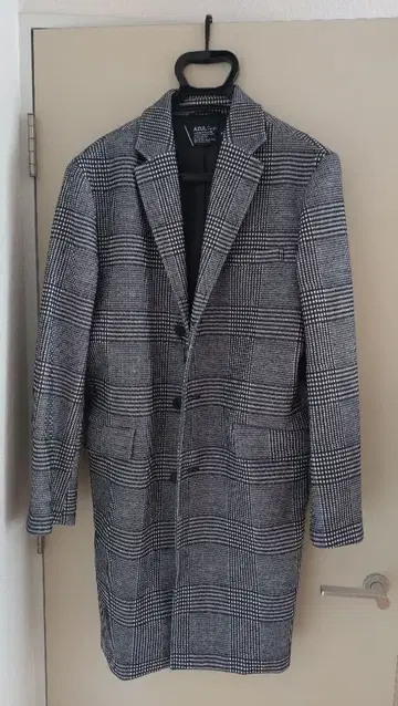 [ 미사용 ] 그레이 계열 체크 무늬 테일러드 자켓