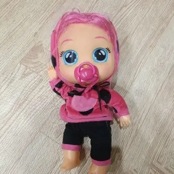 크라이 베이비즈 드레시 레이디 인형