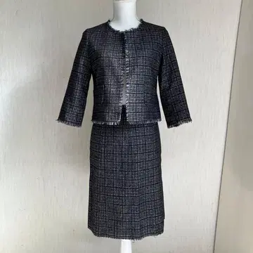 이에나 트위드 노카라 자켓 스커트 수트