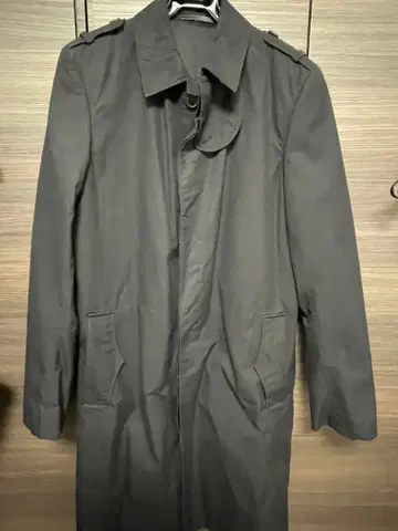 크리스 반 아슈 코트 블랙