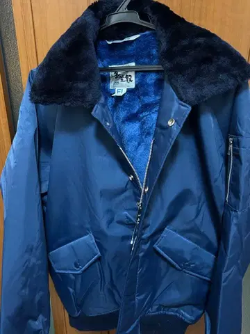 289 XEBEC 방한복 사이즈 EL이지만 LL 느낌