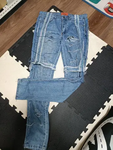 EV BRAVADO 에브브라바도 데미지 가공 디자인 데님 팬츠