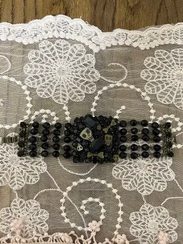 스컬 블랙 비즈 5연 팔찌 고져스 한정판