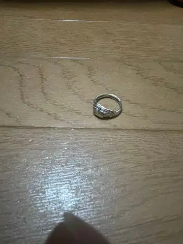 실버 장식적인 반지