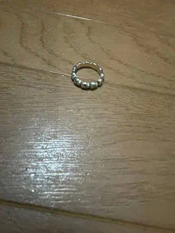 실버 비즈 장식 반지