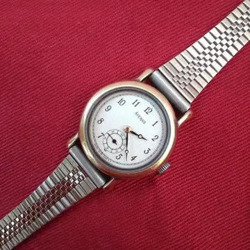 [ SEIKO ] 앤티크풍 손목시계