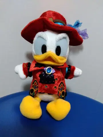 TDL 디즈니랜드 2025년 할로윈 도널드 덕 인형 배지