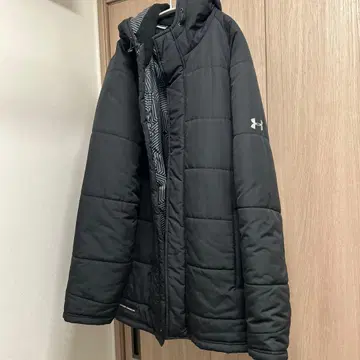 [ 거의 새상품 ] 언더아머 다운 자켓 MTR7771