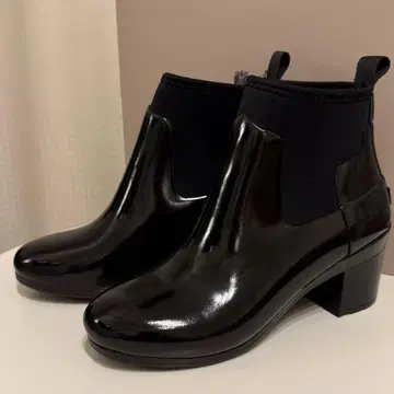 헌터 레인부츠 블랙 리파인드 글로스 미드힐