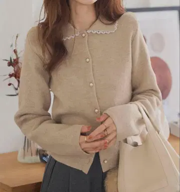 새상품 고베 레터스 피코 레이스 카라 부착 니트 가디건 [C7373]