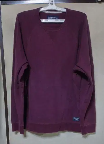 아바클로 버건디 긴팔 트레이닝복