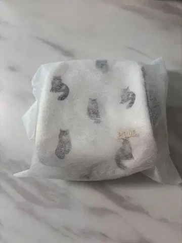 [ 미사용 새상품 ] 젤라피케 고양이 cat 패턴 파우치 아이보리