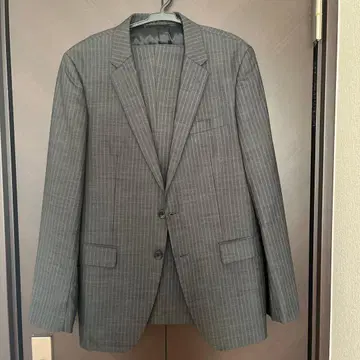 다케오 키쿠치 수트