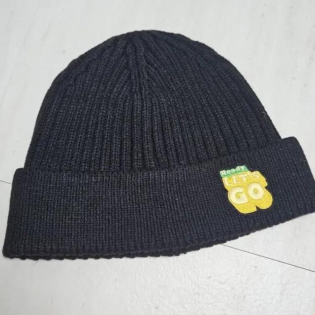 휠라 방탄소년단 콜라보 정국 착용 다이너마이트 Dynamite 니트 비니