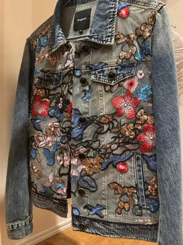 Desigual 꽃무늬 자수 데님 자켓