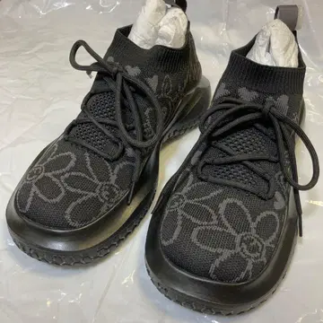 알베로베로 니트 스니커즈 꽃무늬 블랙 S 사이즈 22.5cm