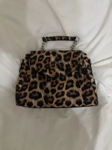 EMODA 레오파드 무늬 핸드백
