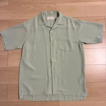 UNITED TOKYO 반팔 셔츠 민트 그린