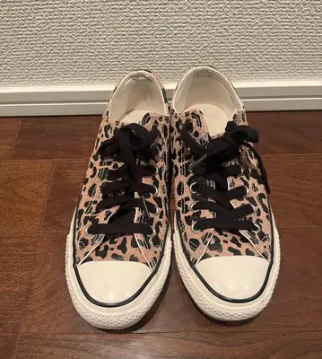 레오파드 무늬 컨버스 스니커즈