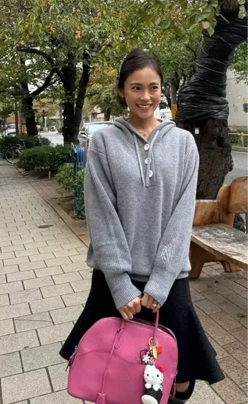 rosy monster 캔디 버튼 니트 후디