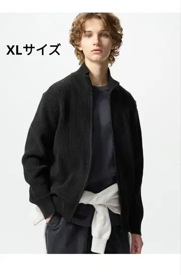 유니클로 미들 게이지 풀 집업 스웨터