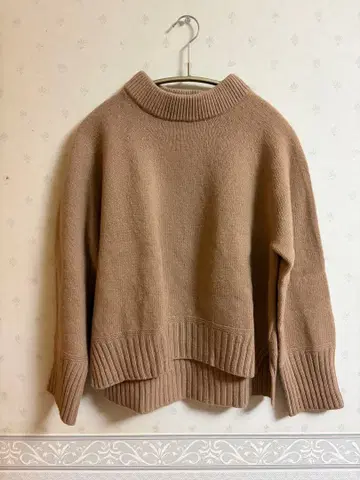 맥피 베이지 울 100% 하이넥 스웨터 S 사이즈